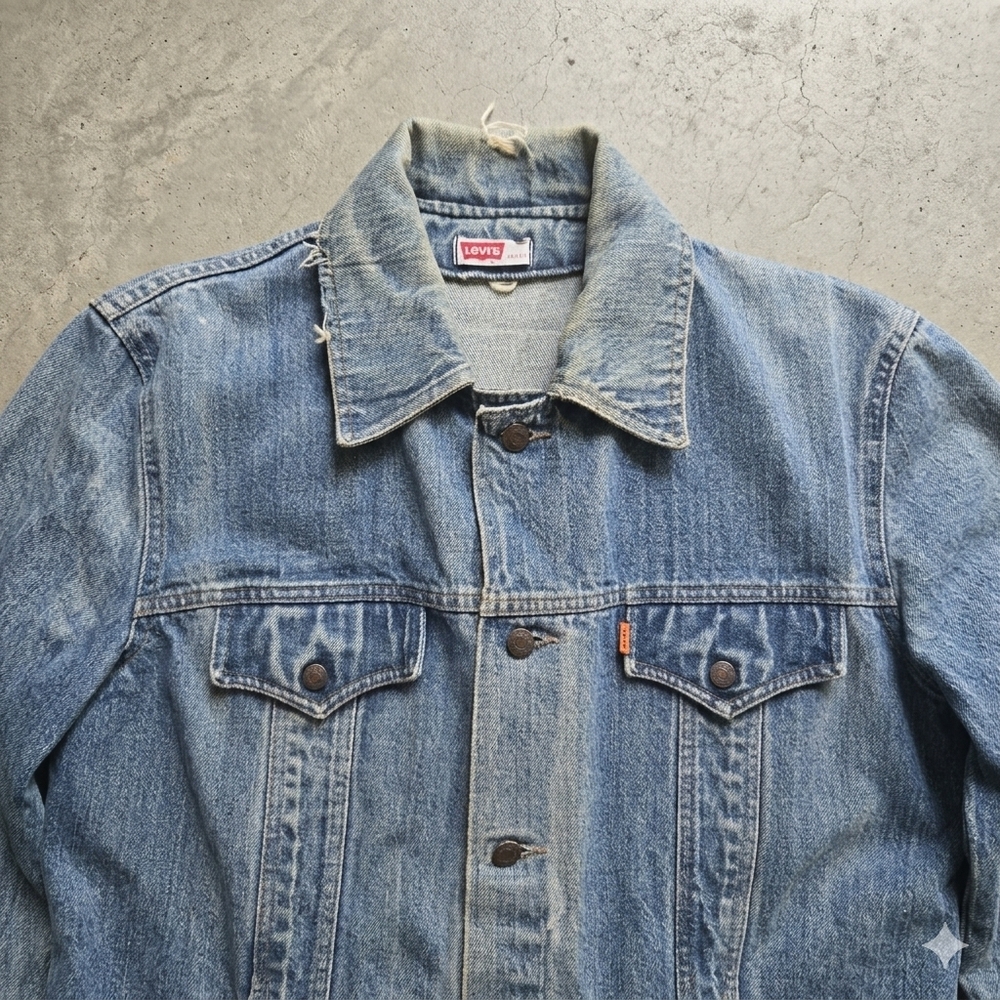 Vintage Levi's Jean Jacket - Picture 2 of 4